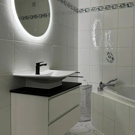Apartment Schoene In